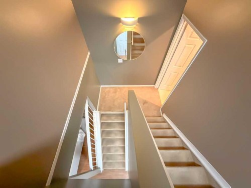 6-99 Grier Place Ne, Calgary, AB - Indoor Photo Showing Other Room