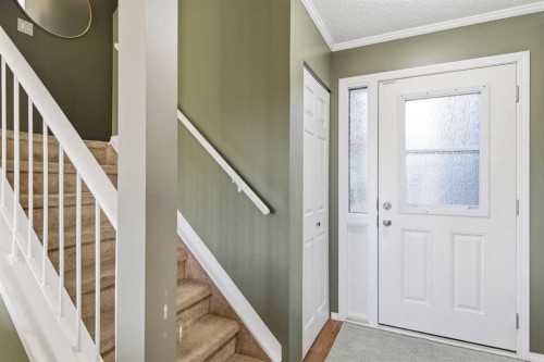 6-99 Grier Place Ne, Calgary, AB - Indoor Photo Showing Other Room