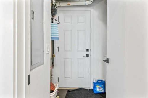 110 Savanna Walk Ne, Calgary, AB - Indoor Photo Showing Other Room