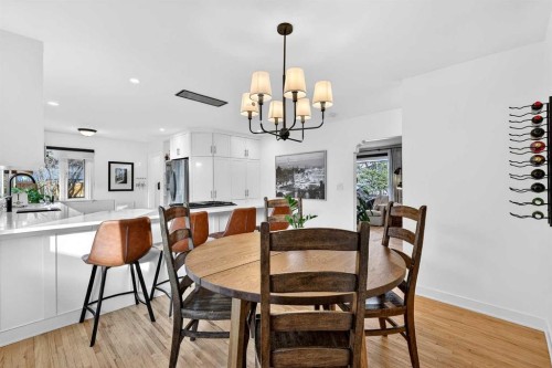 3231 25 Street Sw, Calgary, AB - Indoor Photo Showing Dining Room