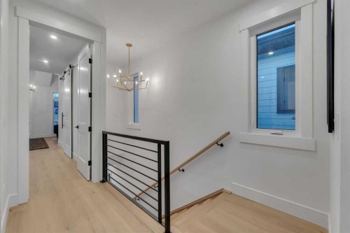 1729 19 Avenue Nw, Calgary, AB - Indoor Photo Showing Other Room