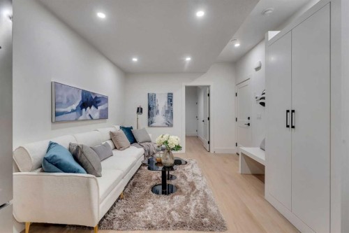 1729 19 Avenue Nw, Calgary, AB - Indoor