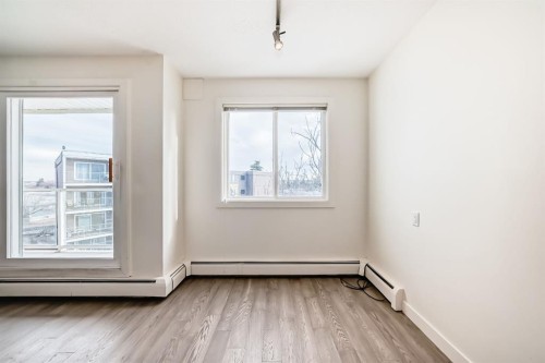 302-4455A Greenview Drive Ne, Calgary, AB - Indoor Photo Showing Other Room