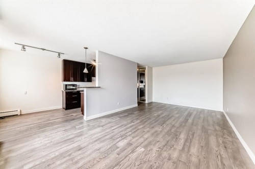 302-4455A Greenview Drive Ne, Calgary, AB - Indoor