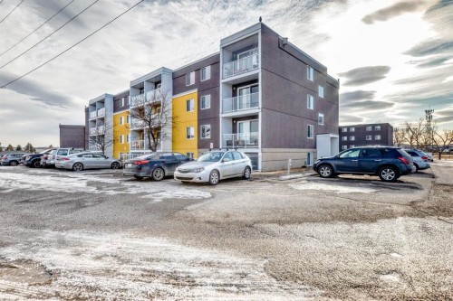 302-4455A Greenview Drive Ne, Calgary, AB - Outdoor