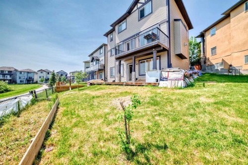 26 Saddlelake View Ne, Calgary, AB 