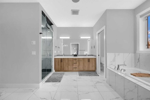 1623 16A Street Se, Calgary, AB - Indoor Photo Showing Bathroom