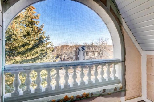 236 Somme Avenue Sw, Calgary, AB - Outdoor