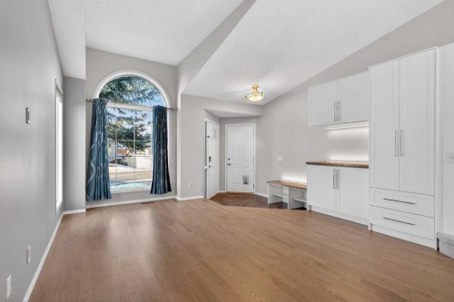 328 Douglas Ridge Close Se, Calgary, AB - Indoor Photo Showing Other Room