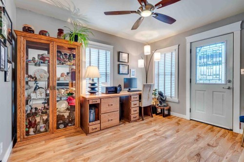 206 5 Avenue Se, Three Hills, AB - Indoor