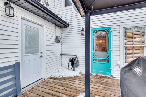 206 5 Avenue Se, Three Hills, AB - Outdoor With Exterior