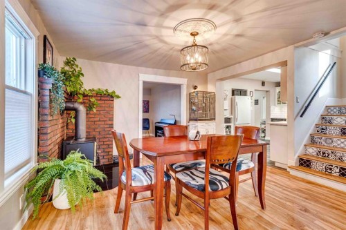 206 5 Avenue Se, Three Hills, AB - Indoor Photo Showing Dining Room