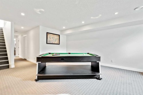 2728 Cochrane Road Nw, Calgary, AB - Indoor Photo Showing Other Room