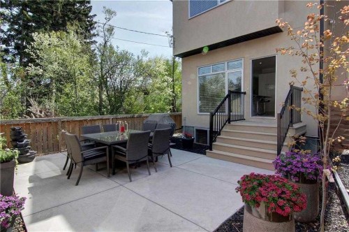 2728 Cochrane Road Nw, Calgary, AB - Outdoor