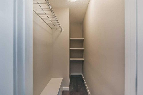 23 Cheltenham Road Nw, Calgary, AB - Indoor