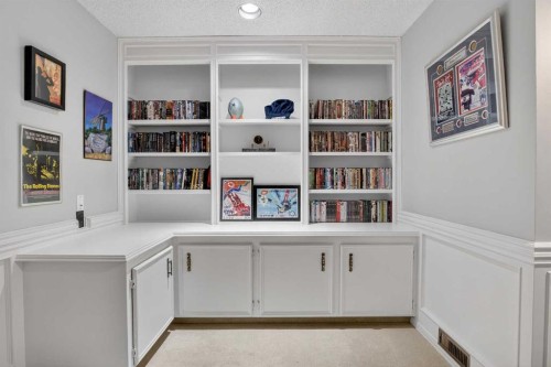 1480 Berkley Drive Nw, Calgary, AB - Indoor