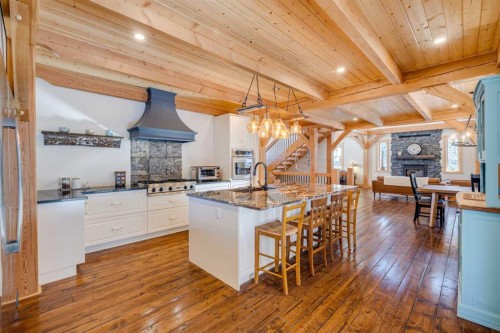 231035 Range Road 54, Bragg Creek, AB - Indoor Photo Showing Kitchen