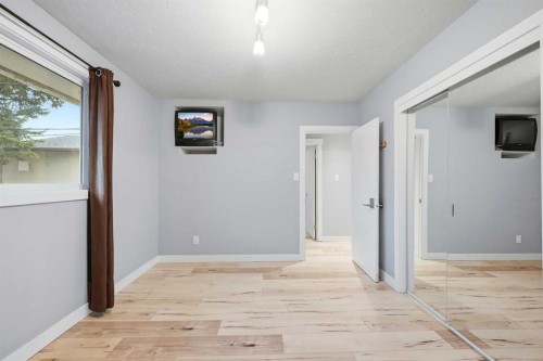 440 Foritana Road Se, Calgary, AB - Indoor Photo Showing Other Room