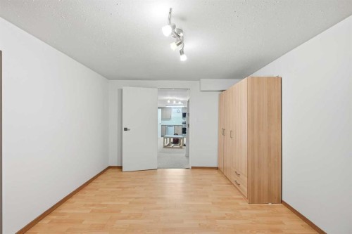 440 Foritana Road Se, Calgary, AB - Indoor Photo Showing Other Room