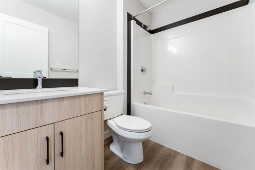 2312-55 Lucas Way Nw, Calgary, AB - Indoor Photo Showing Bathroom