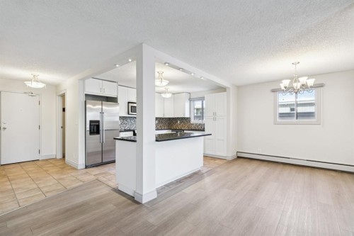 6-1607 26 Avenue Sw, Calgary, AB - Indoor Photo Showing Kitchen