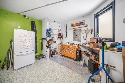 108 Lougheed Circle, Banff, AB - Indoor