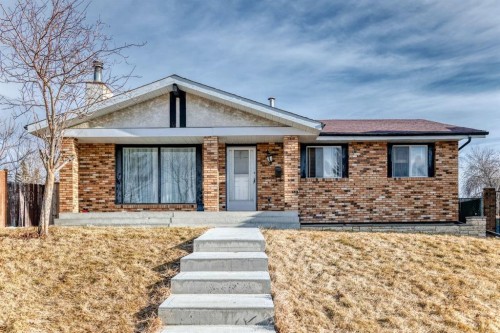 19 Malvern Place Ne, Calgary, AB - Outdoor
