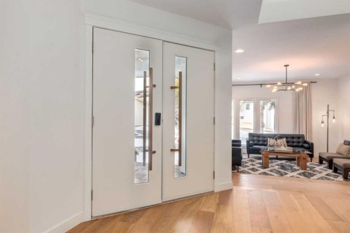 113 Straddock Terrace Sw, Calgary, AB - Indoor Photo Showing Other Room