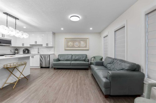 10532 Cityscape Drive Ne, Calgary, AB - Indoor Photo Showing Other Room