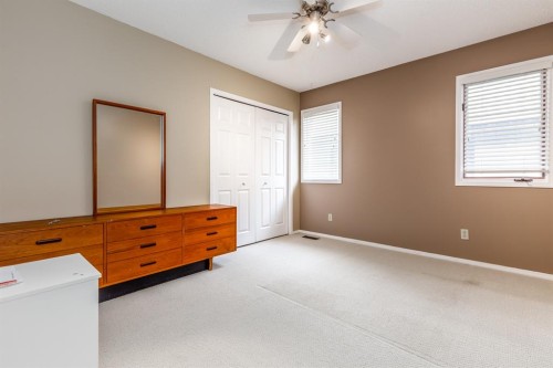 63 Edgeridge Court Nw, Calgary, AB - Indoor