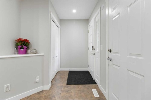 31 Bridlewood Road Sw, Calgary, AB - Indoor Photo Showing Other Room