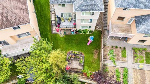 20 Sherwood Rise Nw, Calgary, AB - Outdoor