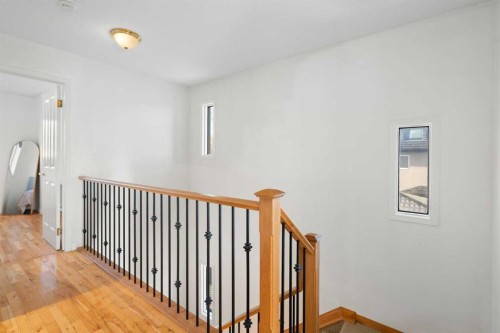 2213 31 Avenue Sw, Calgary, AB - Indoor Photo Showing Other Room