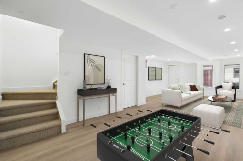 2213 31 Avenue Sw, Calgary, AB - Indoor