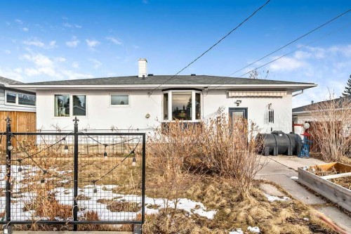 623 75 Avenue Sw, Calgary, AB 