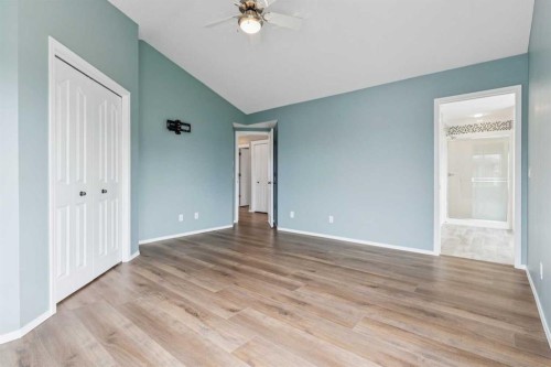 132 Citadel Meadow Bay Nw, Calgary, AB - Indoor Photo Showing Other Room