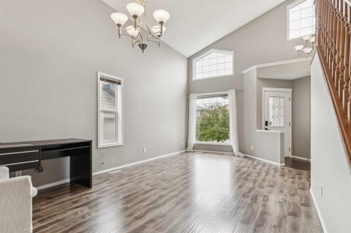 132 Citadel Meadow Bay Nw, Calgary, AB - Indoor Photo Showing Other Room