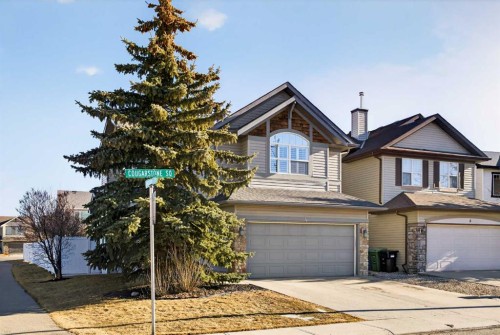 4 Cougarstone Square Sw, Calgary, AB - Outdoor
