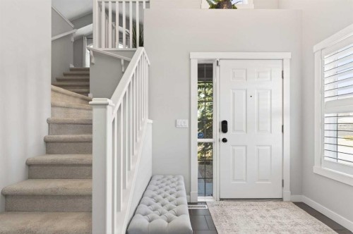 4 Cougarstone Square Sw, Calgary, AB - Indoor Photo Showing Other Room