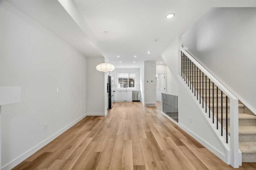 202-550 Seton Circle Se, Calgary, AB - Indoor Photo Showing Other Room