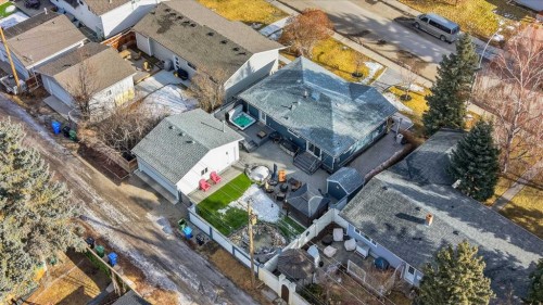 8615 7 Street Sw, Calgary, AB - Outdoor With View