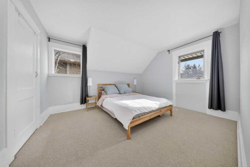 414 12 Avenue Nw, Calgary, AB - Indoor Photo Showing Bedroom