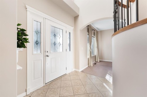 8 Heritage Cove, Heritage Pointe, AB - Indoor Photo Showing Other Room