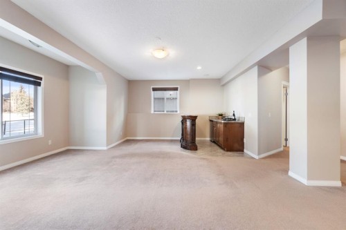 8 Heritage Cove, Heritage Pointe, AB - Indoor Photo Showing Other Room