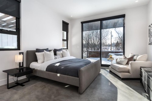 411 Cliffe Avenue Sw, Calgary, AB - Indoor Photo Showing Bedroom