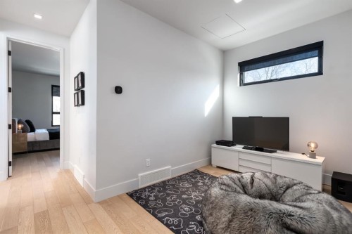 411 Cliffe Avenue Sw, Calgary, AB - Indoor