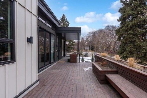 411 Cliffe Avenue Sw, Calgary, AB - Outdoor With Exterior