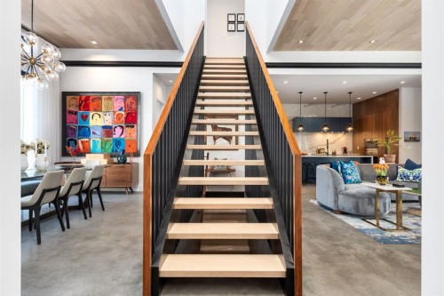 411 Cliffe Avenue Sw, Calgary, AB - Indoor Photo Showing Other Room