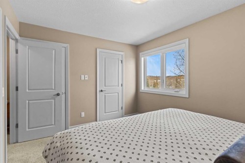 403 Valley Ridge Manor Nw, Calgary, AB 