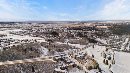 403 Valley Ridge Manor Nw, Calgary, AB 